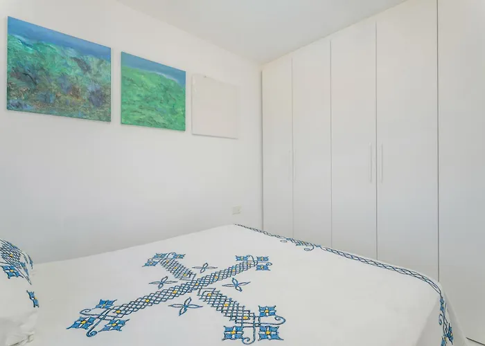 Apto Feliz-los Cristianos Beach, Pool & Center Apartment