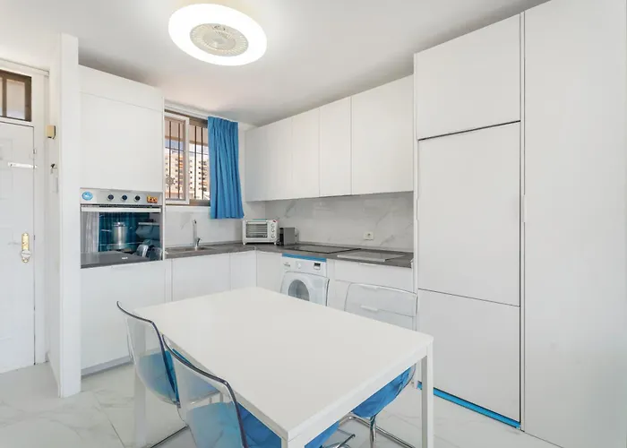 Apto Feliz-los Cristianos Beach, Pool & Center ארונה