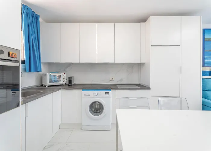 Apto Feliz-los Cristianos Beach, Pool & Center דירה *