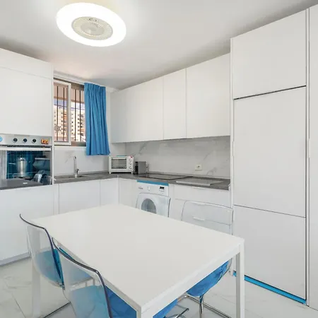 Apto Feliz-los Cristianos Beach, Pool & Center أرونا
